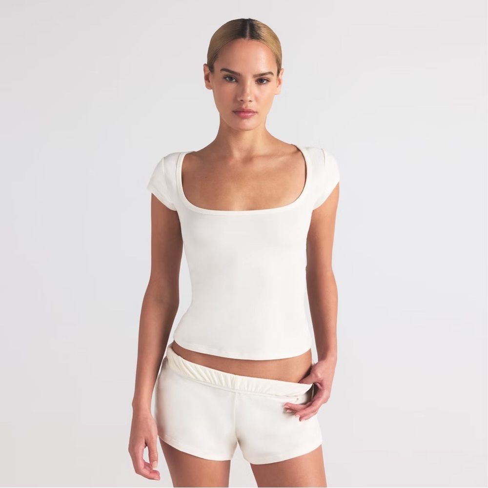 Skims cotton jersey scoop neck t shirt